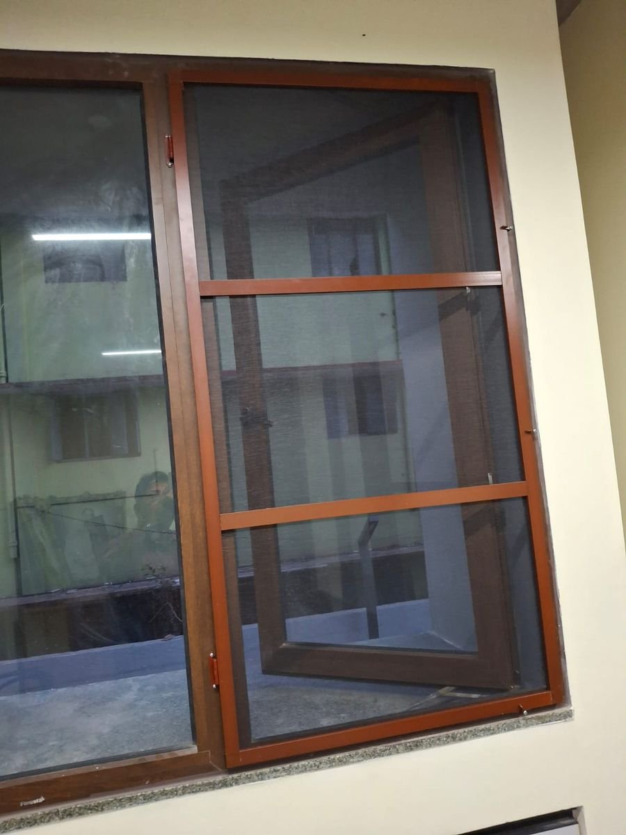 Openable mesh window at Ramakrishna Ashrama